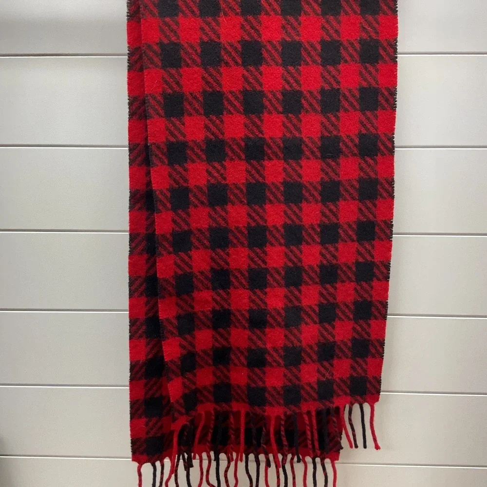 Morgan Taylor Red Black Buffalo Plaid Scarf Soft Brushed Fringe Winter Unisex